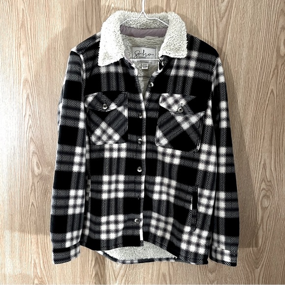 Soho Black and Cream Plaid Brushed Fleece Sherpa Lined Button Down Shirt Jacket - Picture 2 of 4